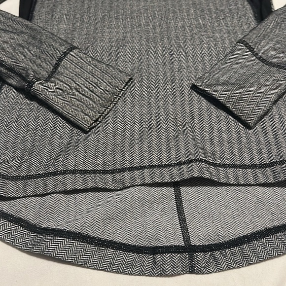 American Eagle Outfitters Shirt - Picture 2 of 6